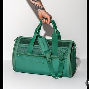 WILD ONE PET CARRIER - TSA APPROVED